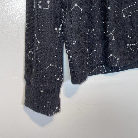 Jenni Long Sleeve printed Waffle Pajama Top (top only) black Medium - Picture 3 of 8